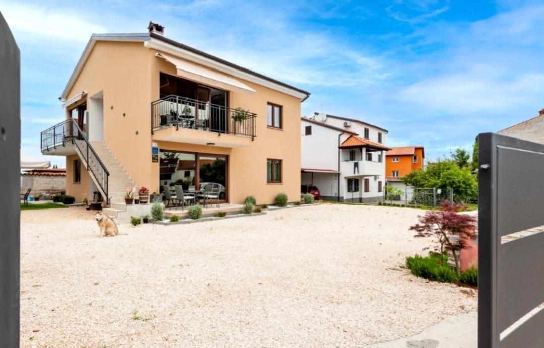 Apartman Lorena Ровинь Экстерьер фото